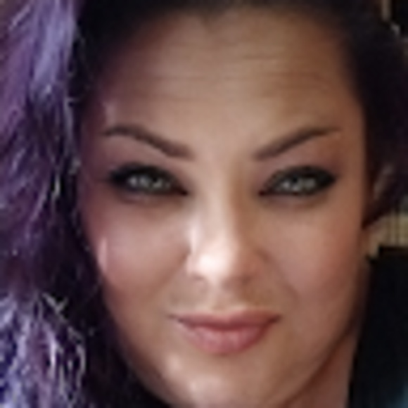 Meet your Posher, Crystal - Picture 1 of 1